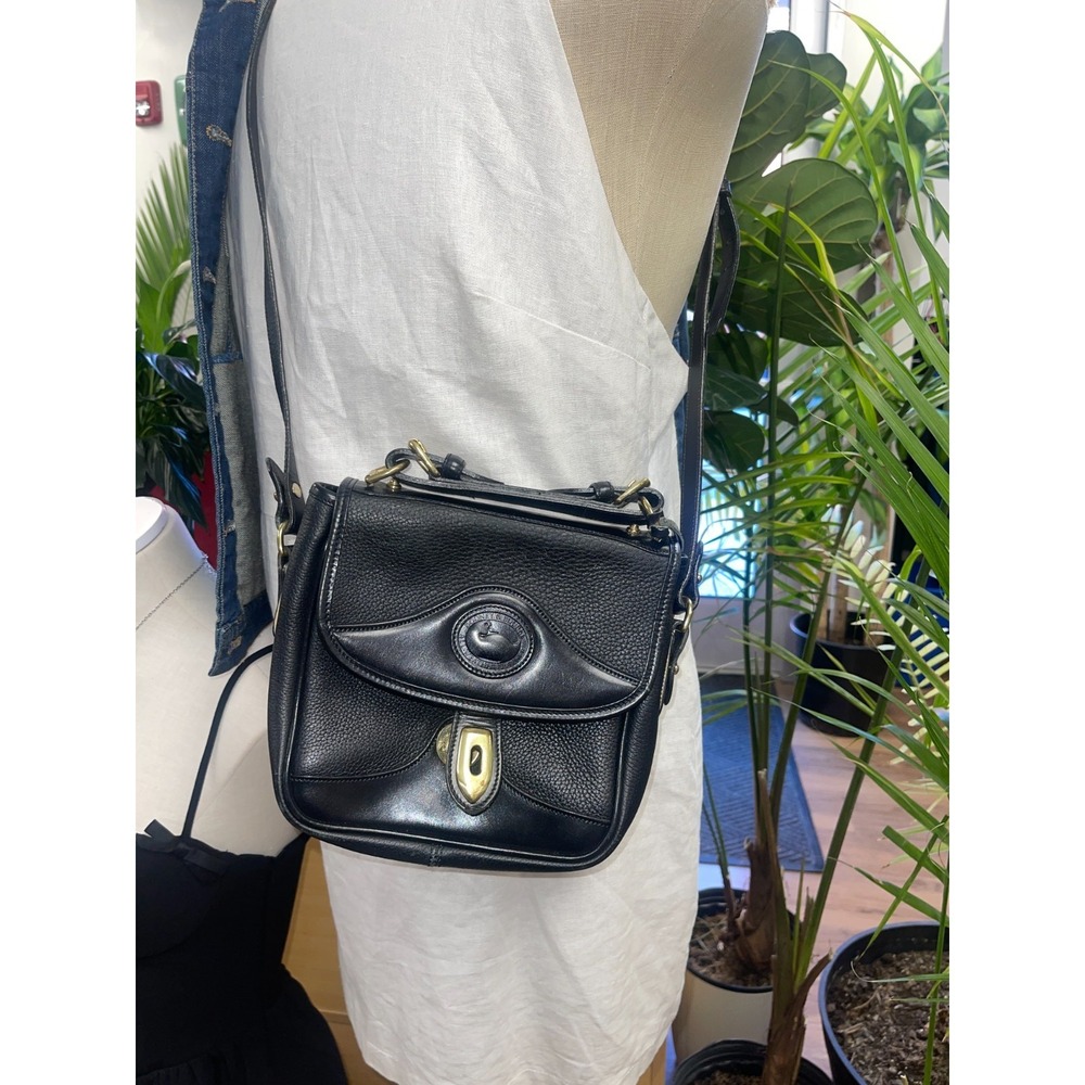Vintage Dooney and Burkey Pebbled‎ Leather bag
